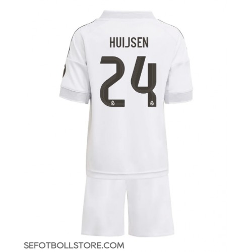 Real Madrid Dean Huijsen #24 Replika babykläder Hemmaställ Barn 2025-26 Kortärmad (+ korta byxor)